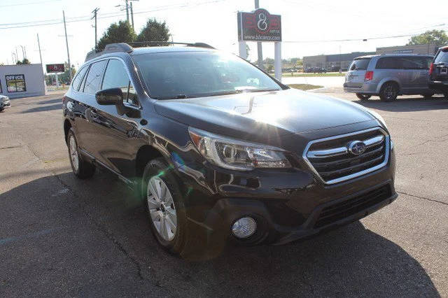 2018 Subaru Outback Premium AWD photo