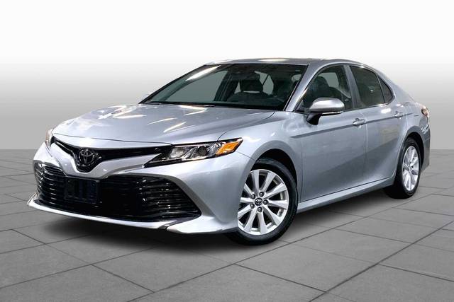 2018 Toyota Camry LE FWD photo