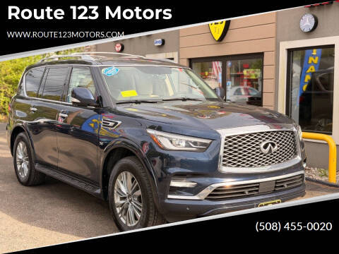 2018 Infiniti QX80  4WD photo