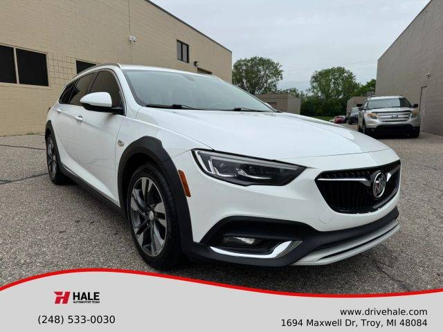 2018 Buick Regal TourX Preferred AWD photo