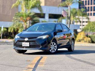 2018 Toyota Corolla LE FWD photo