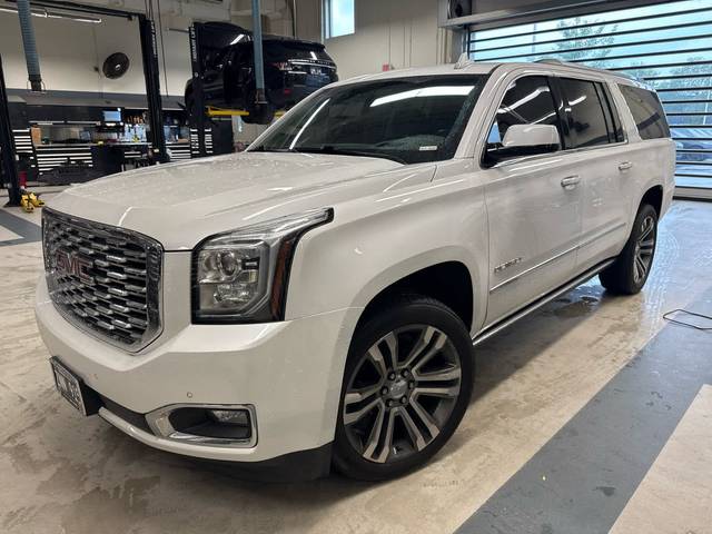 2018 GMC Yukon XL Denali 4WD photo