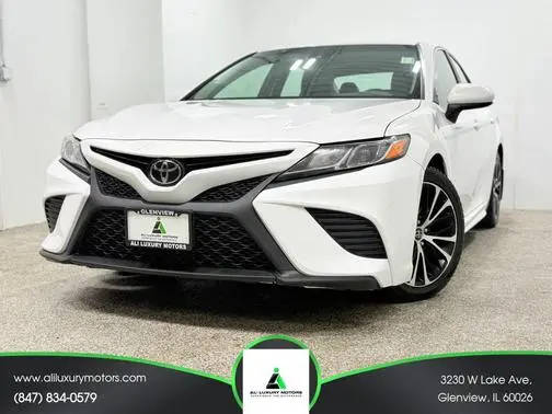 2018 Toyota Camry SE FWD photo