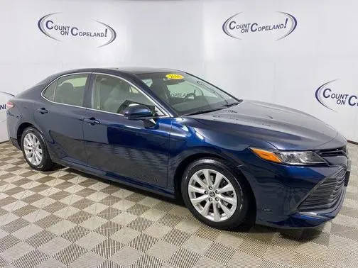 2018 Toyota Camry LE FWD photo
