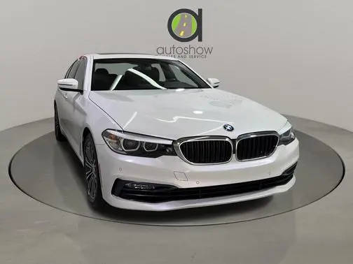 2018 BMW 5 Series 530i RWD photo