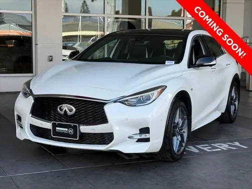 2018 Infiniti QX30 SPORT FWD photo