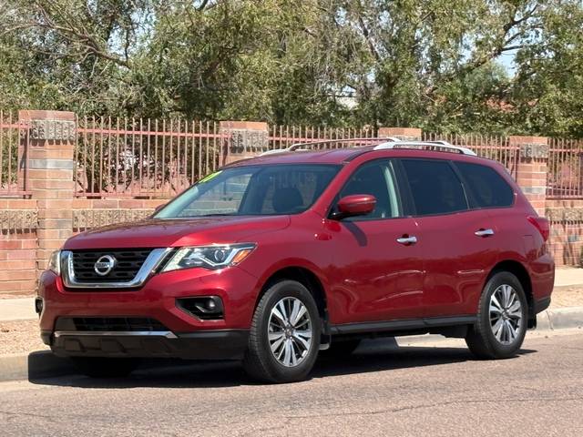 2017 Nissan Pathfinder SL FWD photo
