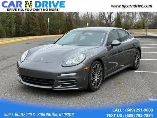 2015 Porsche Panamera 4 AWD photo