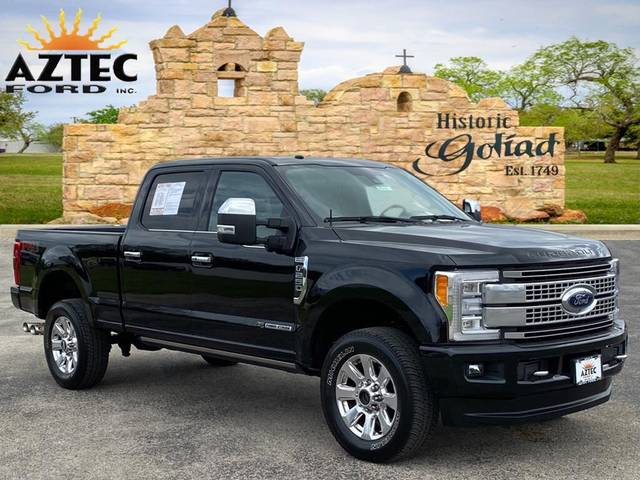 2018 Ford F-250 Super Duty Platinum 4WD photo