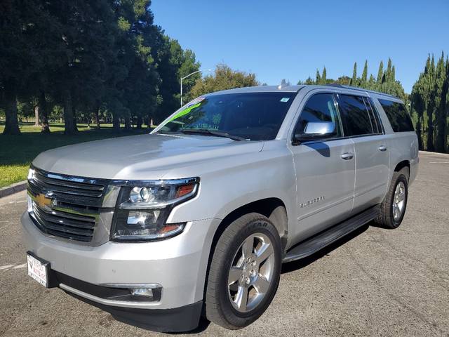 2017 Chevrolet Suburban Premier 4WD photo