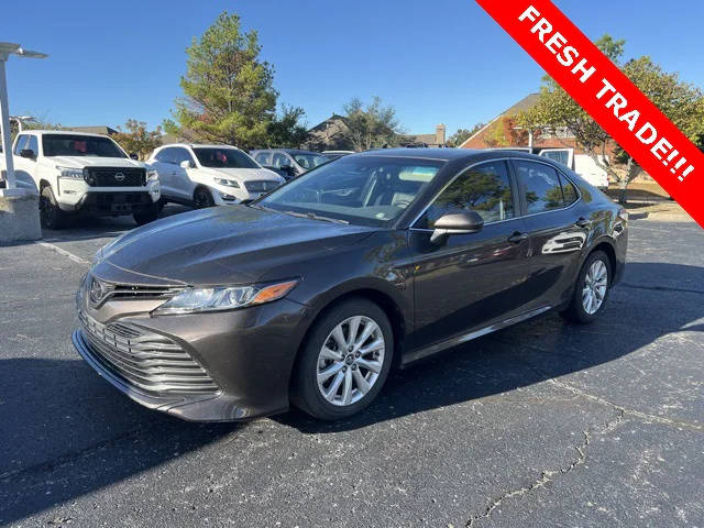 2018 Toyota Camry LE FWD photo