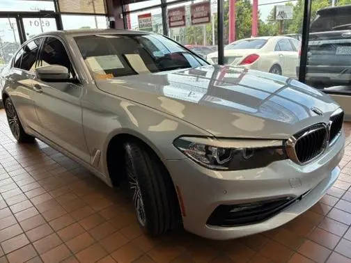 2018 BMW 5 Series 530i RWD photo