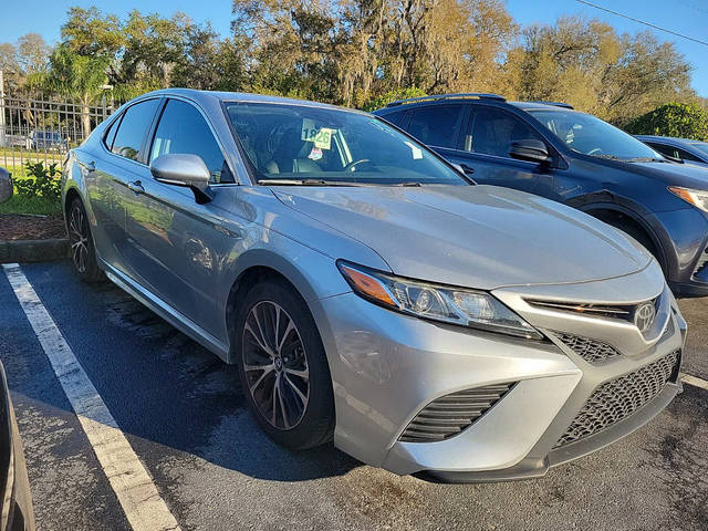 2018 Toyota Camry SE FWD photo