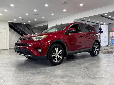 2018 Toyota RAV4 XLE AWD photo