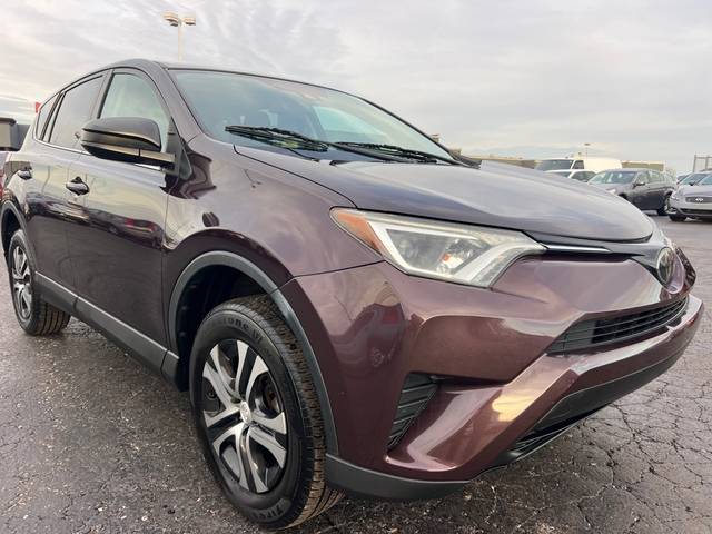 2018 Toyota RAV4 LE FWD photo