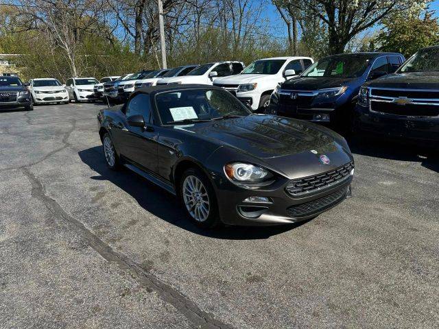 2018 FIAT 124 Spider Classica RWD photo