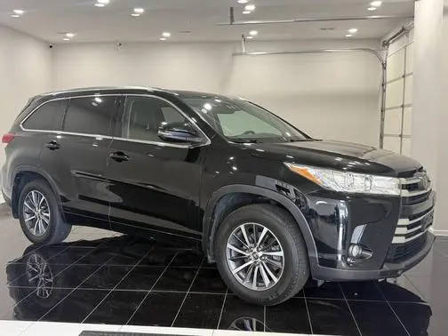 2018 Toyota Highlander XLE AWD photo