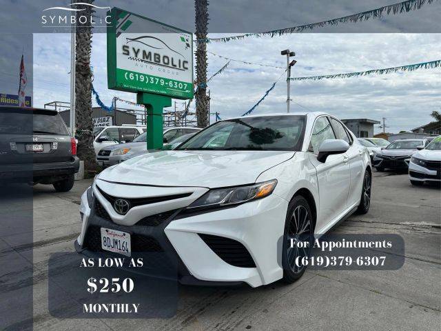 2018 Toyota Camry SE FWD photo