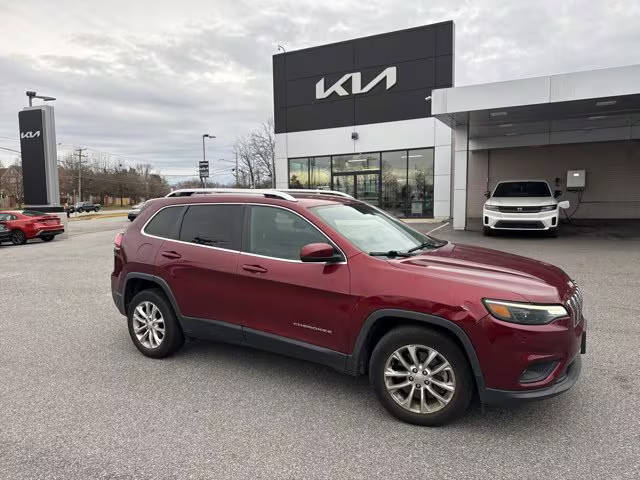 2019 Jeep Cherokee Latitude FWD photo