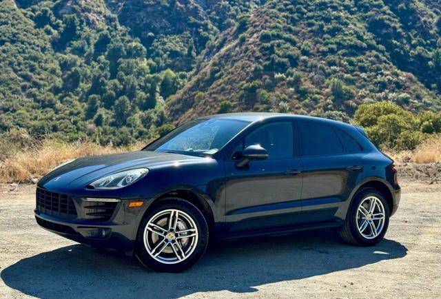 2018 Porsche Macan S AWD photo