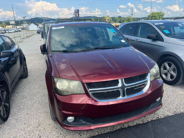 2017 Dodge Grand Caravan SXT FWD photo