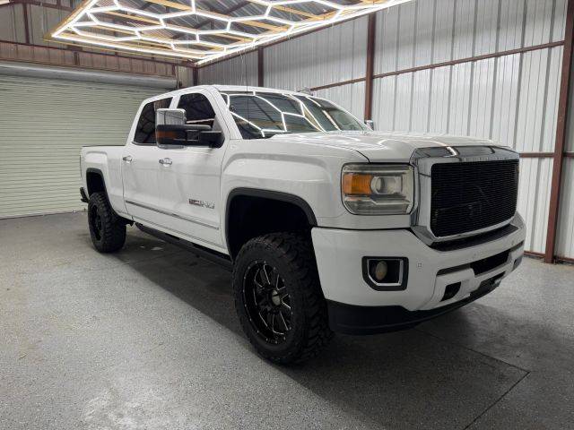 2015 GMC Sierra 2500HD SLT 4WD photo