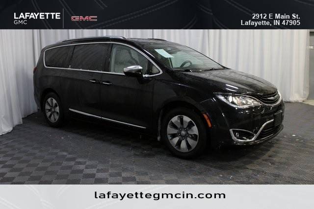 2018 Chrysler Pacifica Minivan Hybrid Limited FWD photo