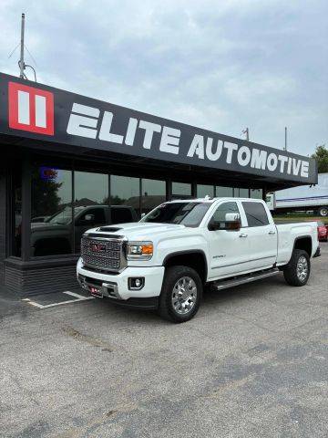2018 GMC Sierra 2500HD Denali 4WD photo