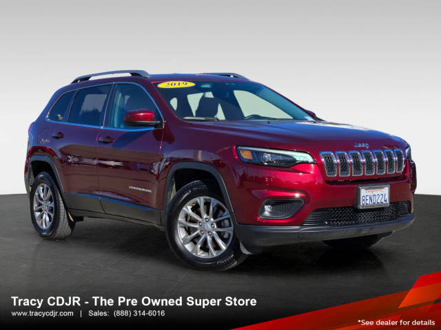 2019 Jeep Cherokee Latitude Plus 4WD photo