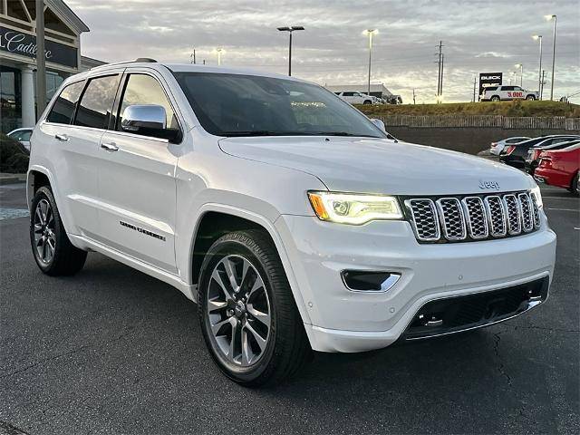 2018 Jeep Grand Cherokee Overland RWD photo