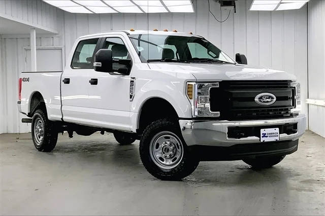 2018 Ford F-250 Super Duty XL 4WD photo