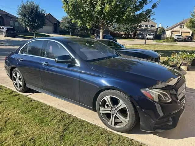 2018 Mercedes-Benz E-Class E 300 RWD photo