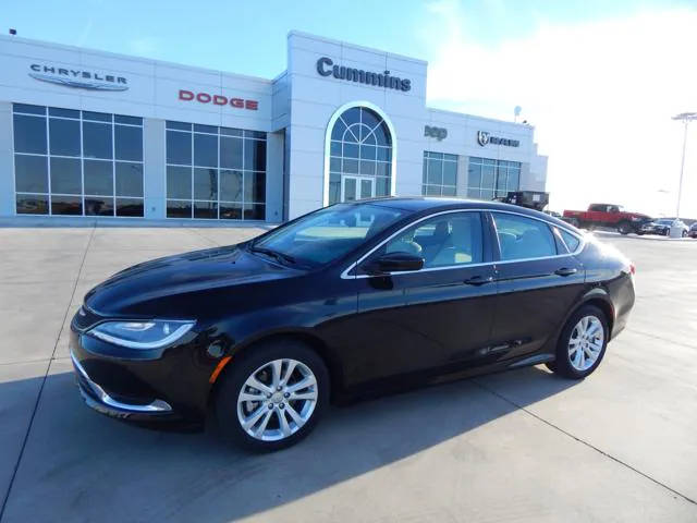 2015 Chrysler 200 Limited FWD photo