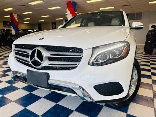 2018 Mercedes-Benz GLC-Class GLC 300 AWD photo