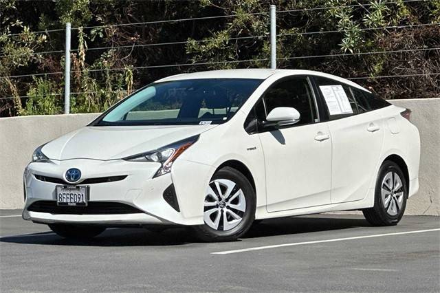 2018 Toyota Prius Two FWD photo