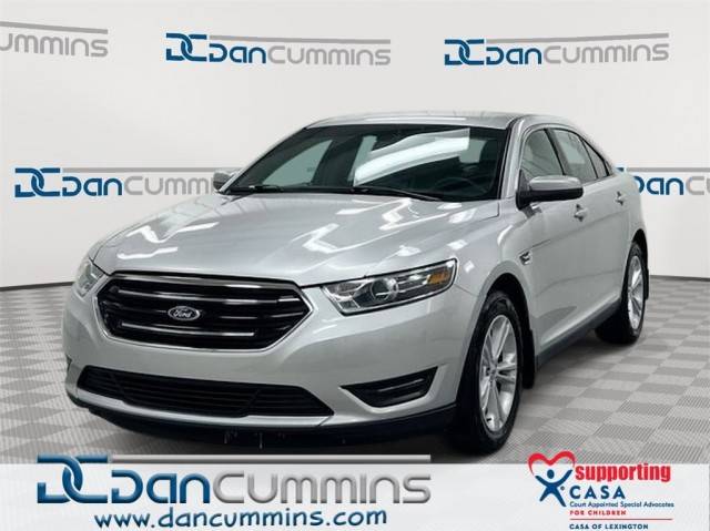 2018 Ford Taurus SEL FWD photo