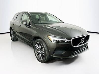 2018 Volvo XC60 Momentum AWD photo