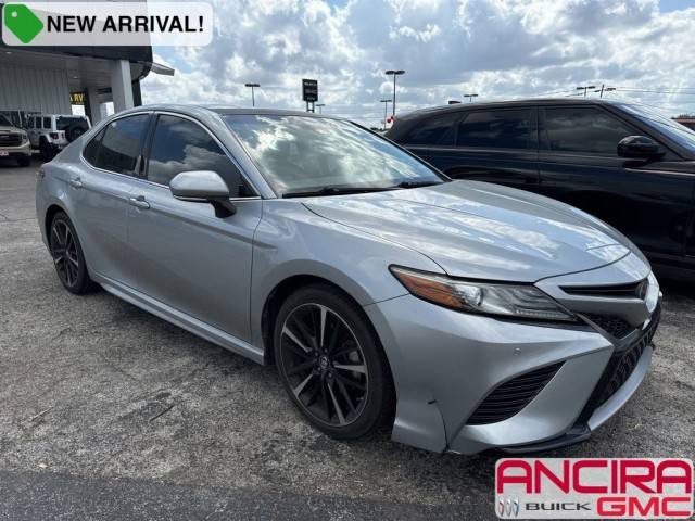 2018 Toyota Camry XSE FWD photo