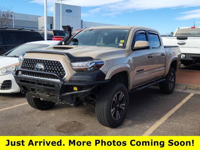 2018 Toyota Tacoma SR 4WD photo