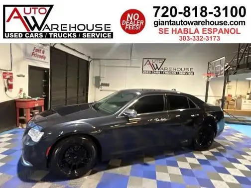 2017 Chrysler 300 300C RWD photo