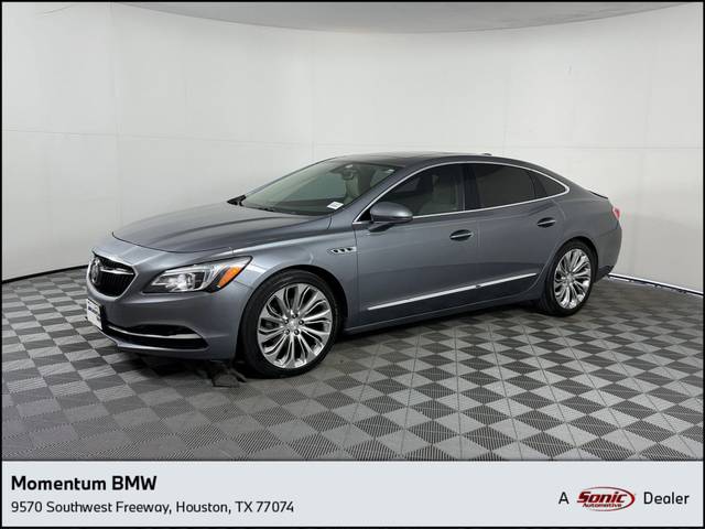 2018 Buick LaCrosse Essence FWD photo