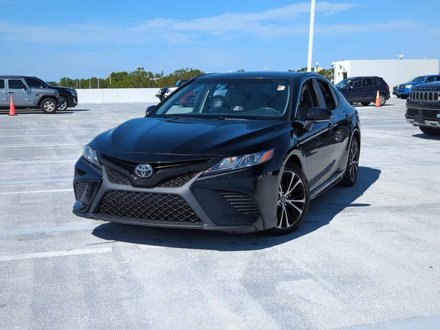 2018 Toyota Camry SE FWD photo