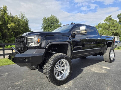 2018 GMC Sierra 2500HD Denali 4WD photo