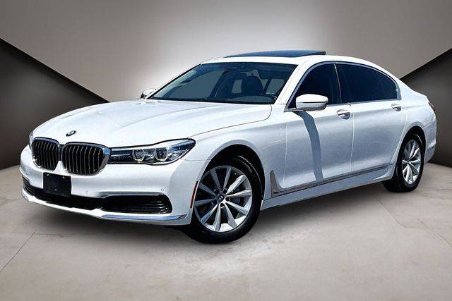 2019 BMW 7 Series 740i RWD photo