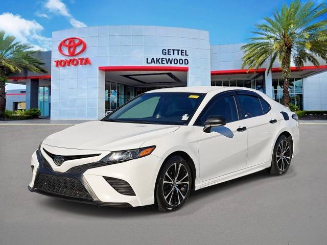 2018 Toyota Camry SE FWD photo