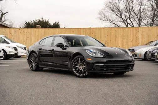 2018 Porsche Panamera 4S AWD photo