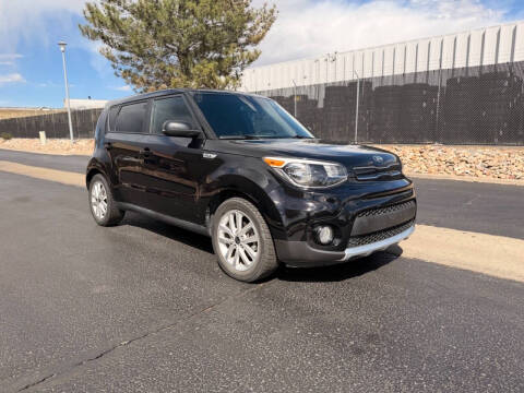 2017 Kia Soul + FWD photo