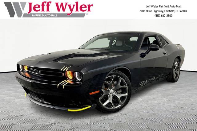 2015 Dodge Challenger SXT Plus RWD photo