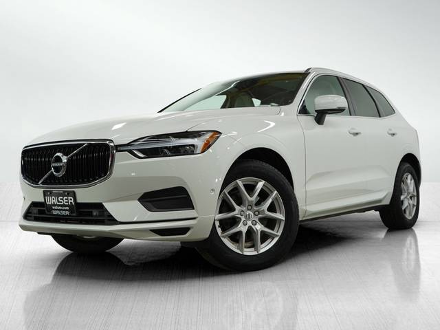 2018 Volvo XC60 Momentum AWD photo