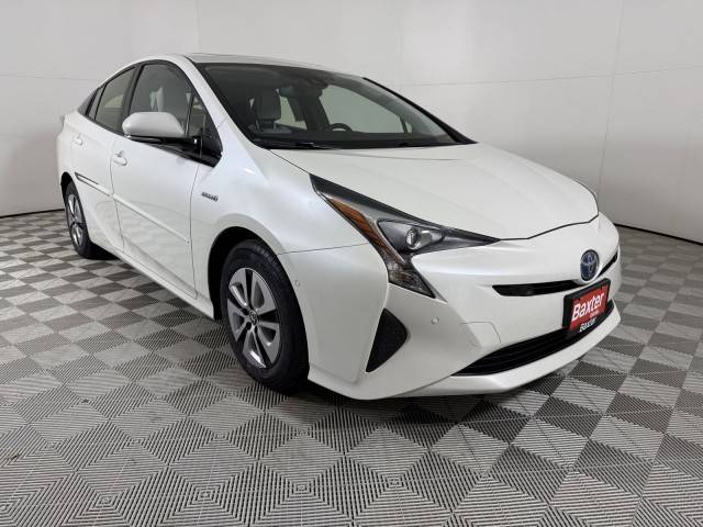 2018 Toyota Prius Four FWD photo